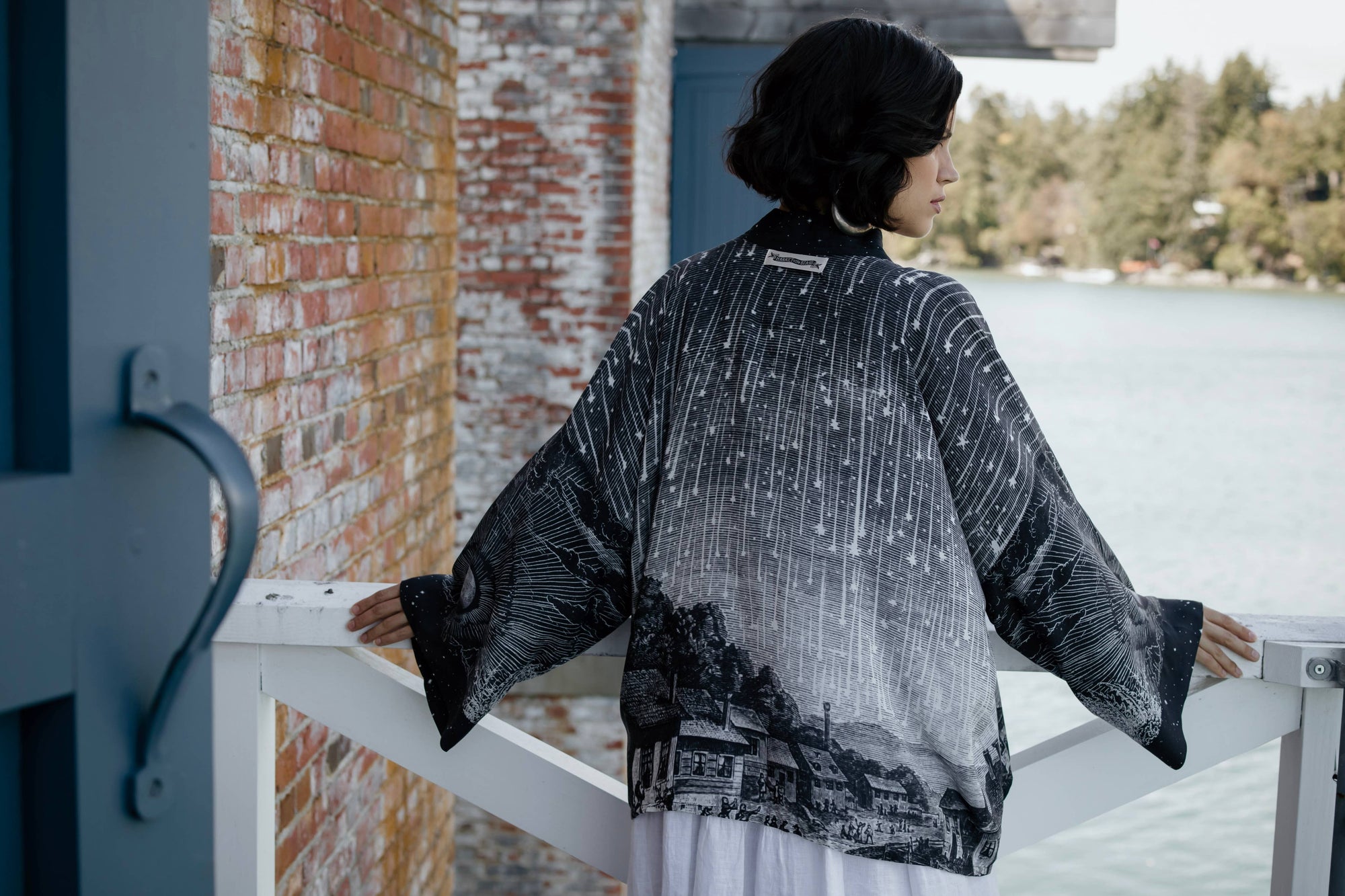 Market of Stars Stargazer Pixie Duster Cropped Kimono w/ Falling Stars